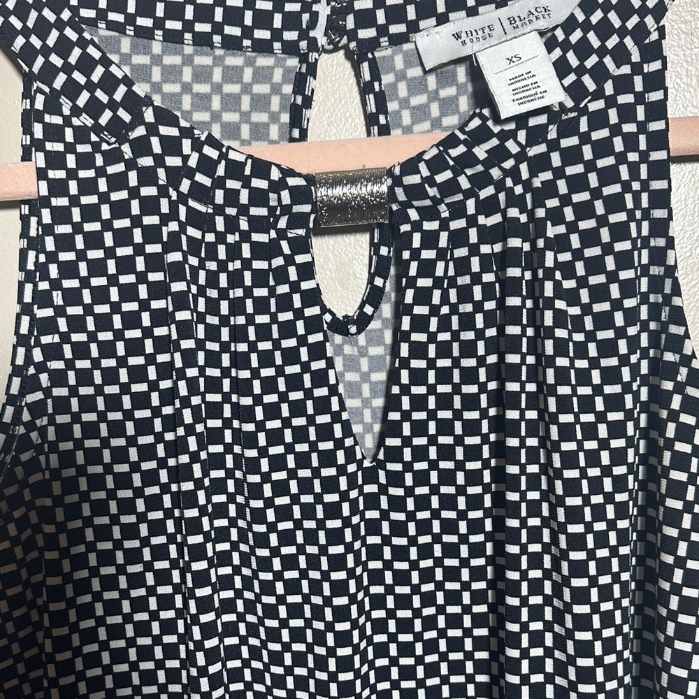 White House Black Market WHBM XS Minimalist Sleek Sleeveless‎ Career Top - Picture 3 of 7